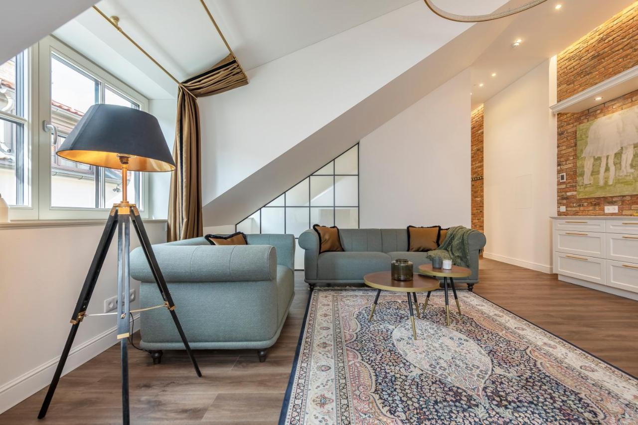 Artsy Exclusive Old Town Residence Gallery Walk Аеропорт Вільнюс Екстер'єр фото