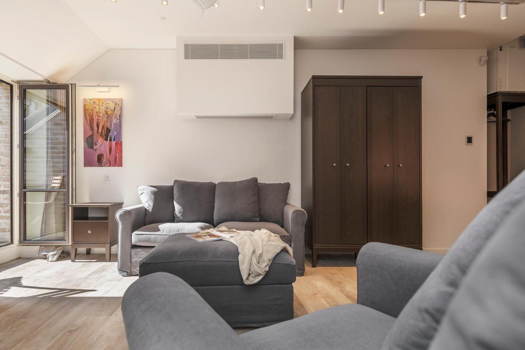 Artsy Exclusive Old Town Residence Gallery Walk Аеропорт Вільнюс Номер фото